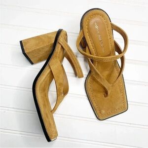 Good American Amber Block Heel Sandals – Size 5 (NWOB)